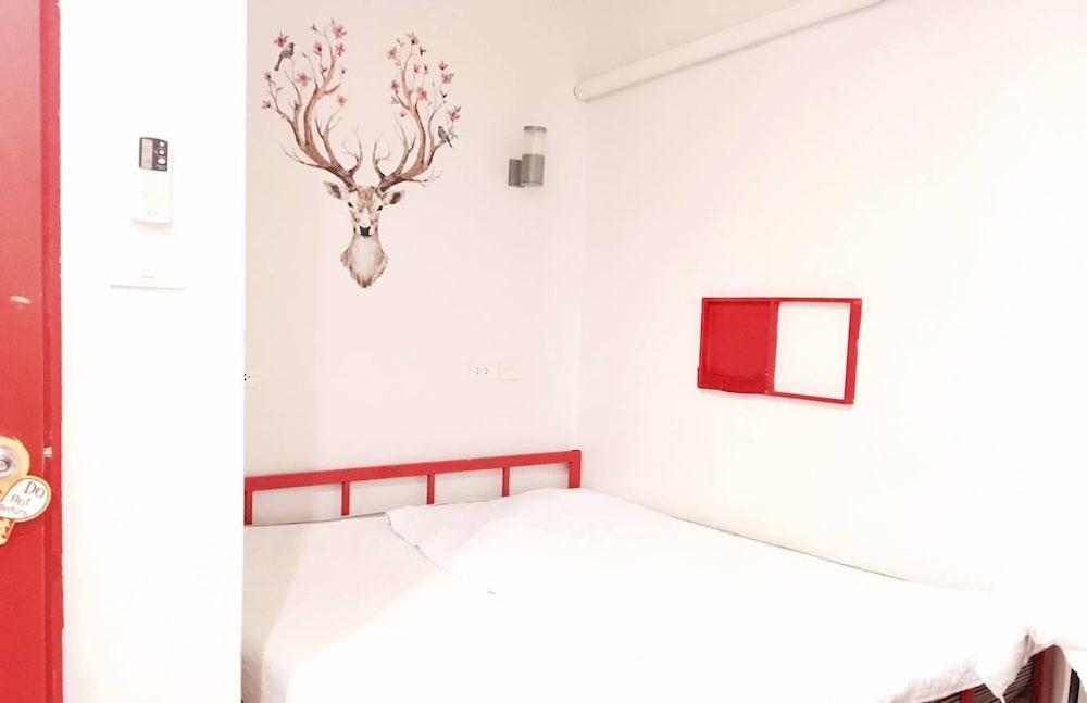 Jellybean Ezy Hostel Sathorn Bangkok Bagian luar foto