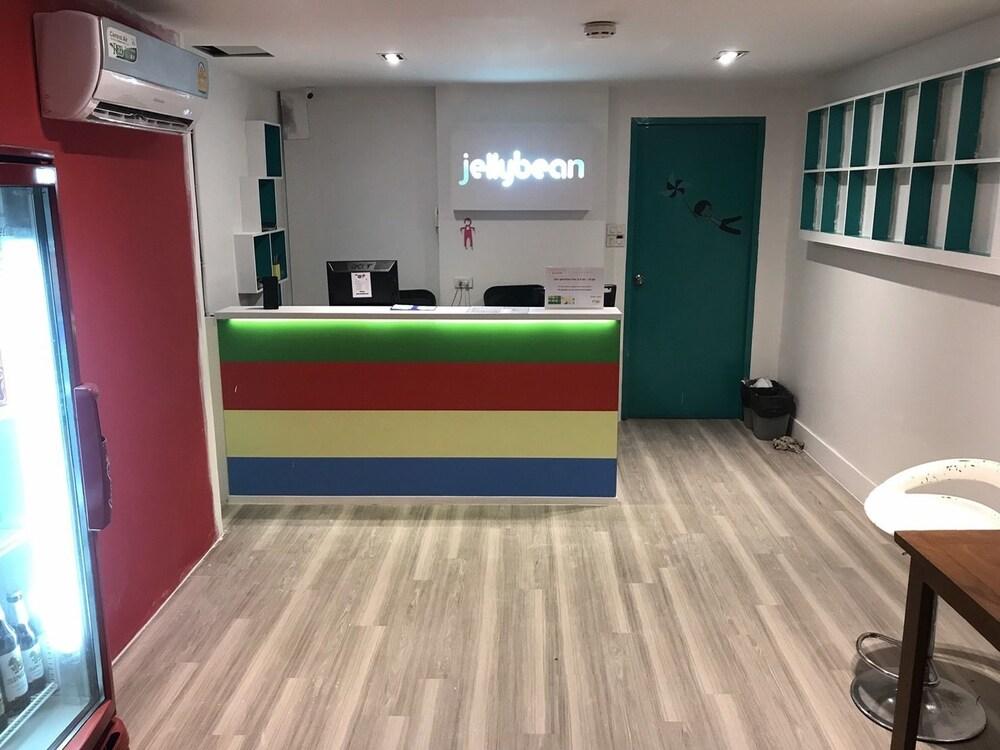 Jellybean Ezy Hostel Sathorn Bangkok Bagian luar foto