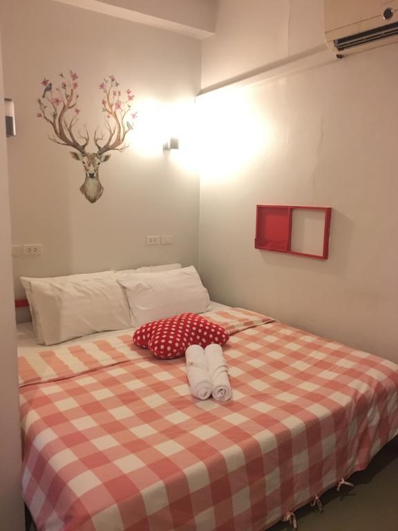 Jellybean Ezy Hostel Sathorn Bangkok Bagian luar foto