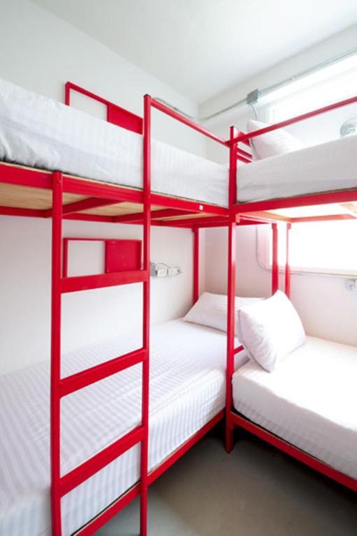 Jellybean Ezy Hostel Sathorn Bangkok Ruang foto