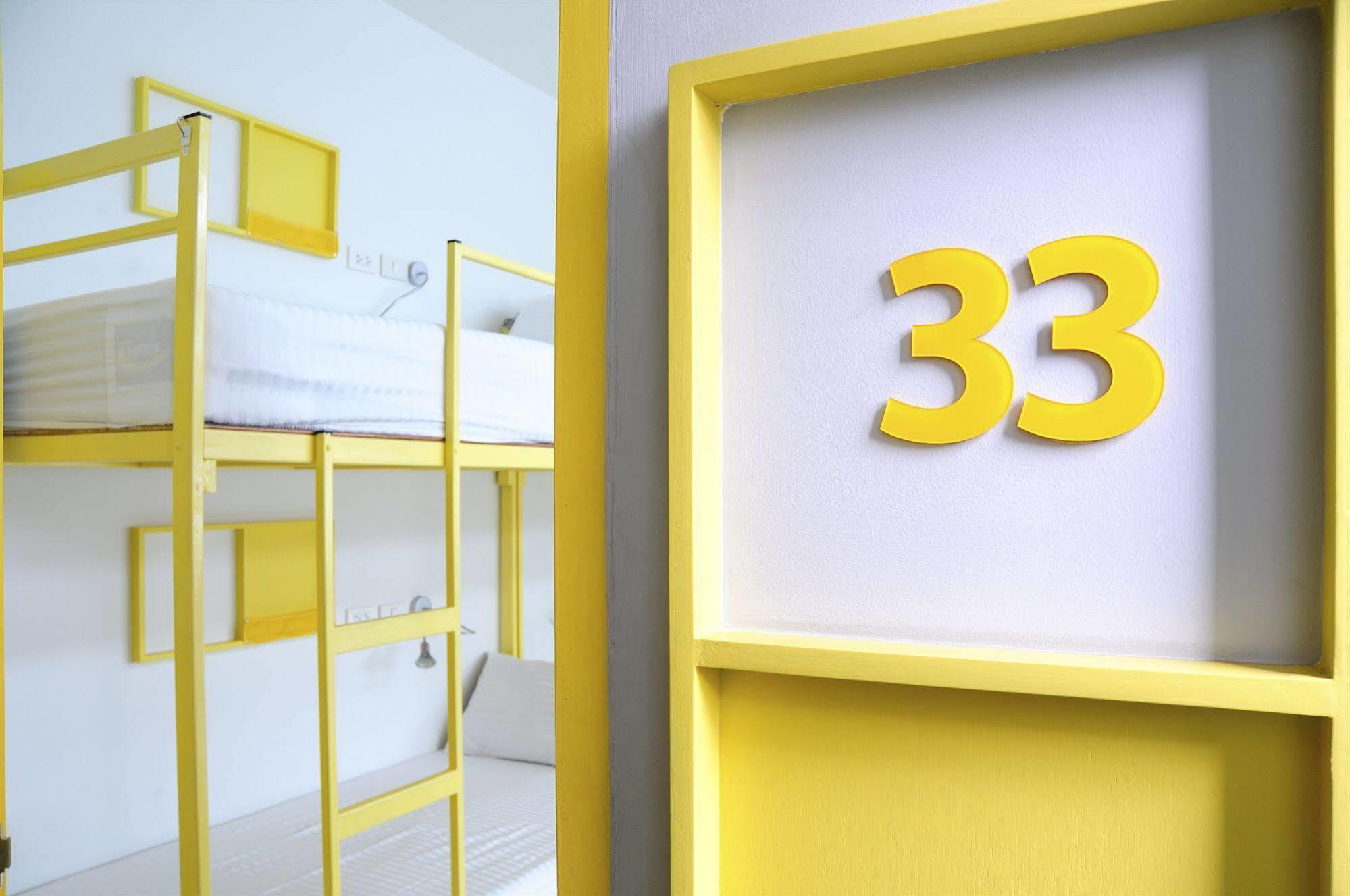 Jellybean Ezy Hostel Sathorn Bangkok Bagian luar foto