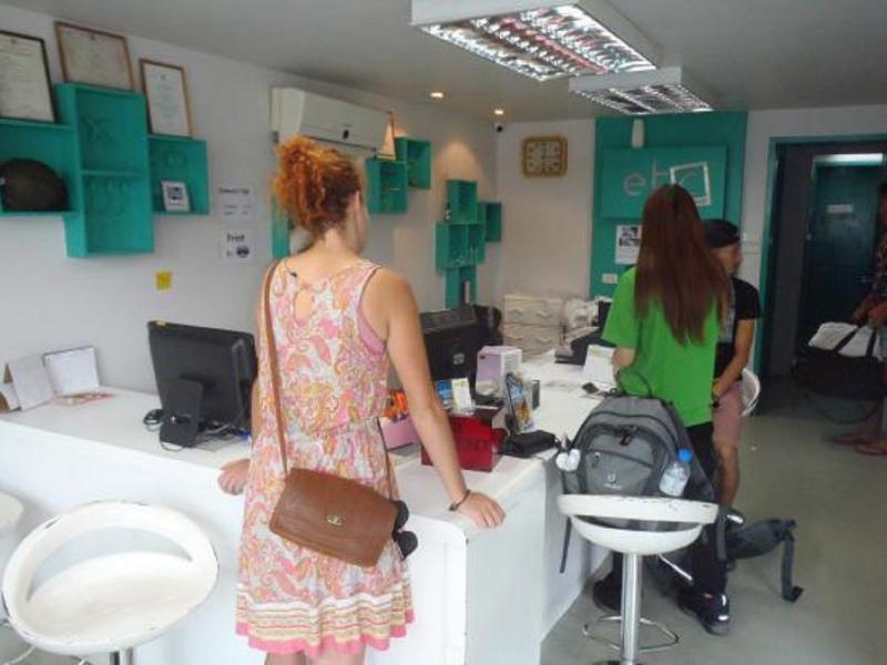 Jellybean Ezy Hostel Sathorn Bangkok Bagian luar foto