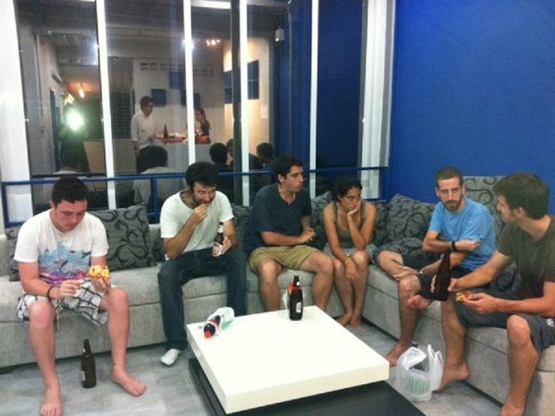 Jellybean Ezy Hostel Sathorn Bangkok Bagian luar foto